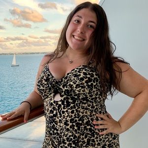 Meet your Posher, Nicoletta